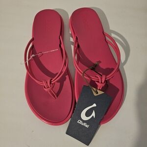 NWT OluKai Aka Pink Plumeria Women's Flip Flops Sandals Size 7 New with Tags